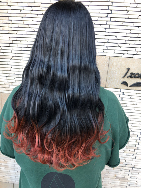 黒髪 × オレンジの裾カラー